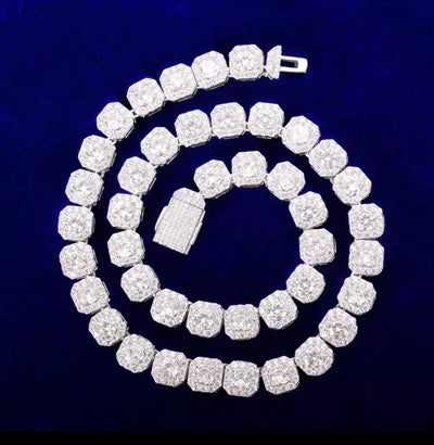 Icy Tennis Chain Necklace Timeless Elegance Luxury Jewelry Statement Piece For Modern Style