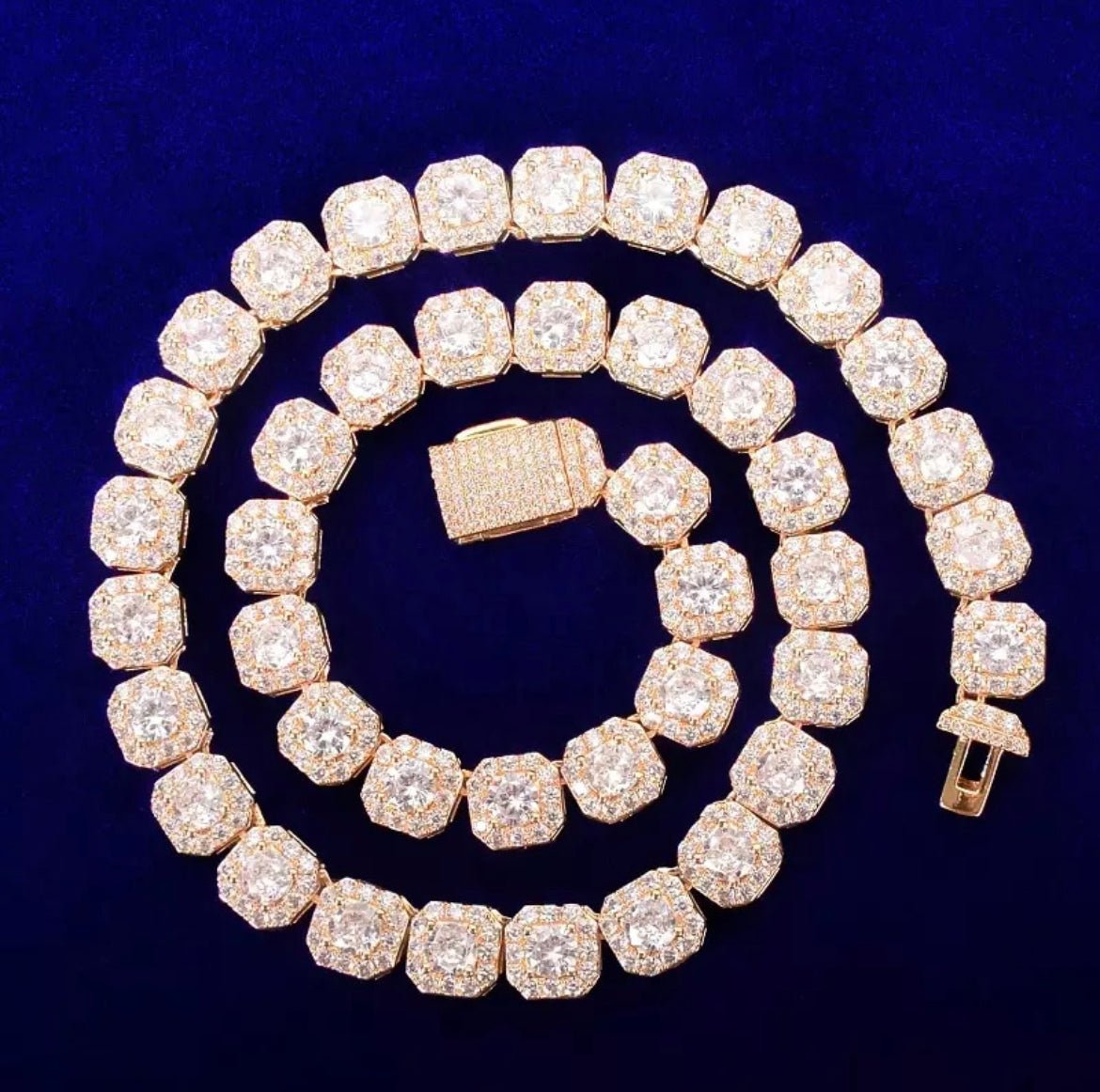Icy Tennis Chain Necklace Timeless Elegance Luxury Jewelry Statement Piece For Modern Style