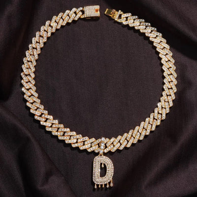 Initial Choker Unisex Necklace Luxurious Everyday Accessory For All Genders Timeless Minimalist Statement