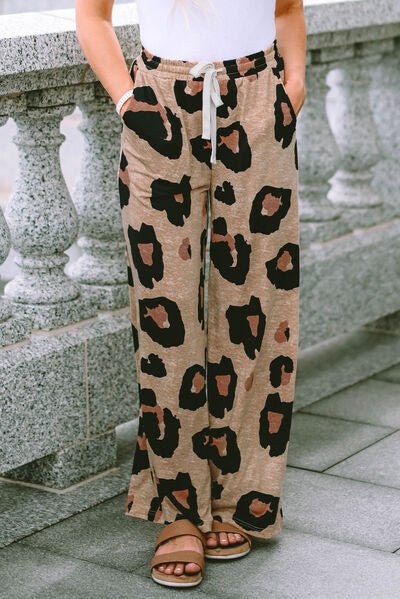 Chic Leopard Print Wide Leg Trousers with Handy Pockets