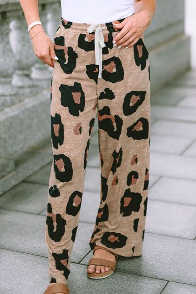 Chic Leopard Print Wide Leg Trousers with Handy Pockets