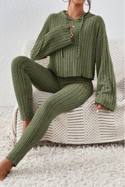 Chic Lettuce Hem Hooded Lounge Set with Relaxed Shoulders and Custom Fit Pants