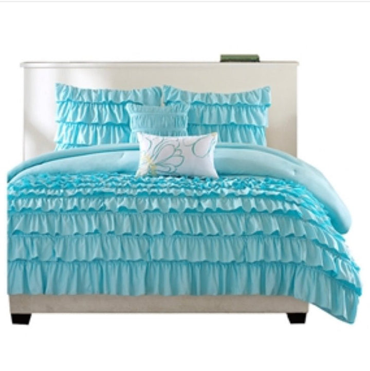 Light Blue Full/Queen 5-Piece Comforter Set w/ 2 Shams & 2 Pillows