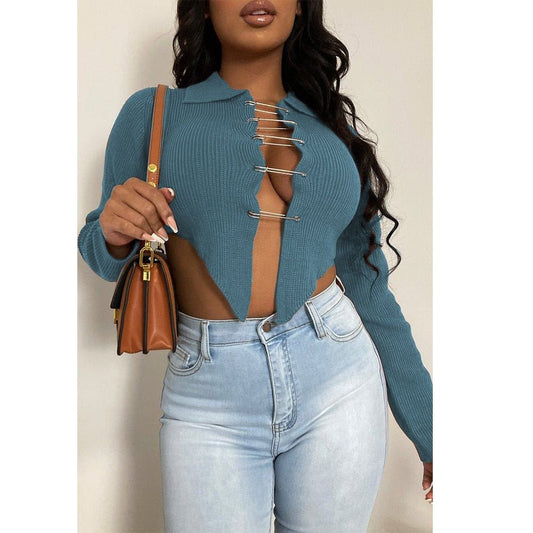 Trendy Asymmetric Knitted Sweater with Collared Neckline