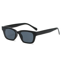 Trendy Unisex Square Sunglasses for Modern Fashionistas