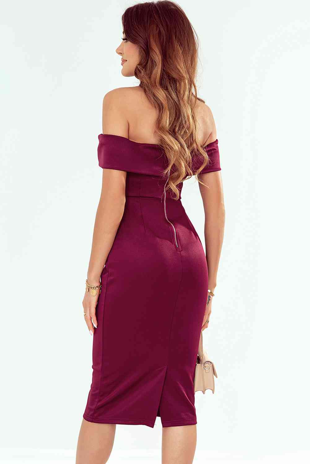 Stunning Off-Shoulder High-Slit Evening Gown with Zip-Back