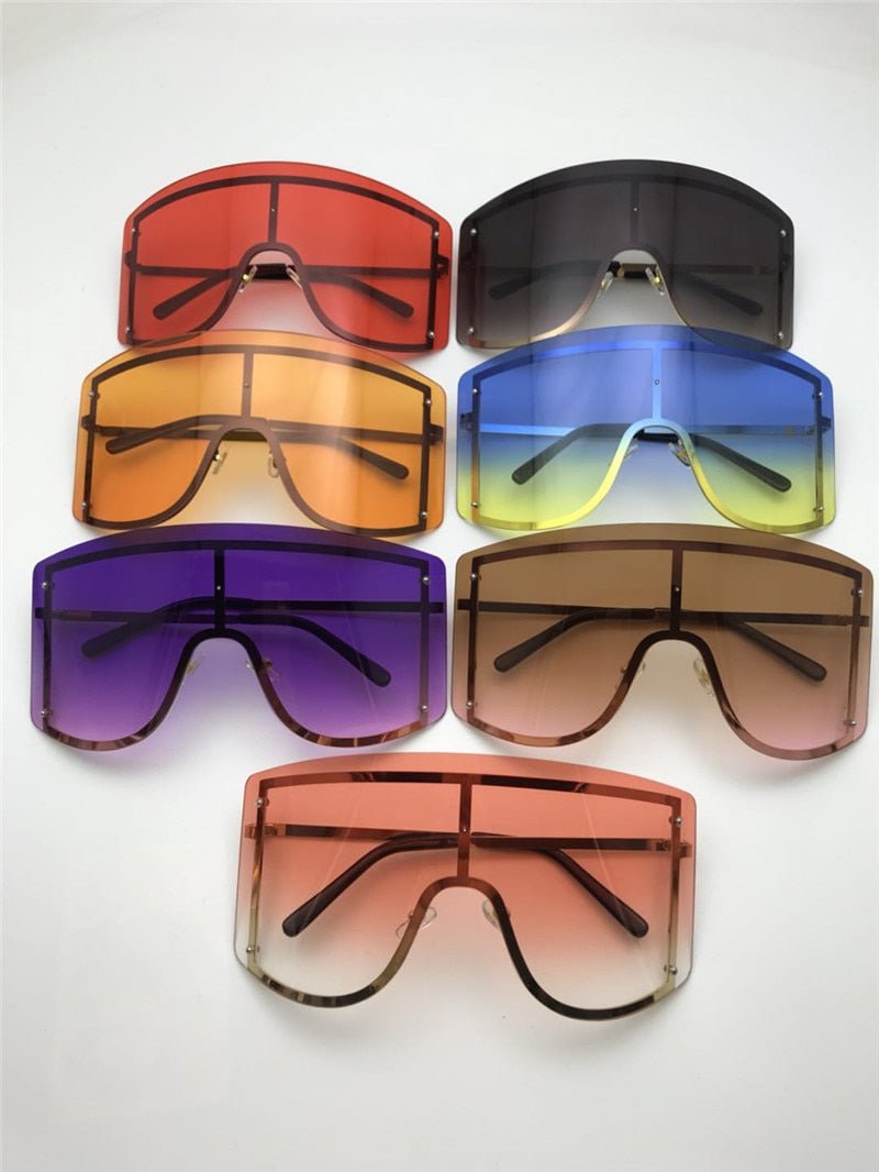 Chic Gradient Oversized Sunglasses for Women in Blue and Yellow