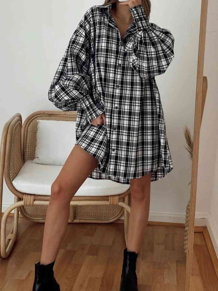 Stylish Checkered Lantern Sleeve Top