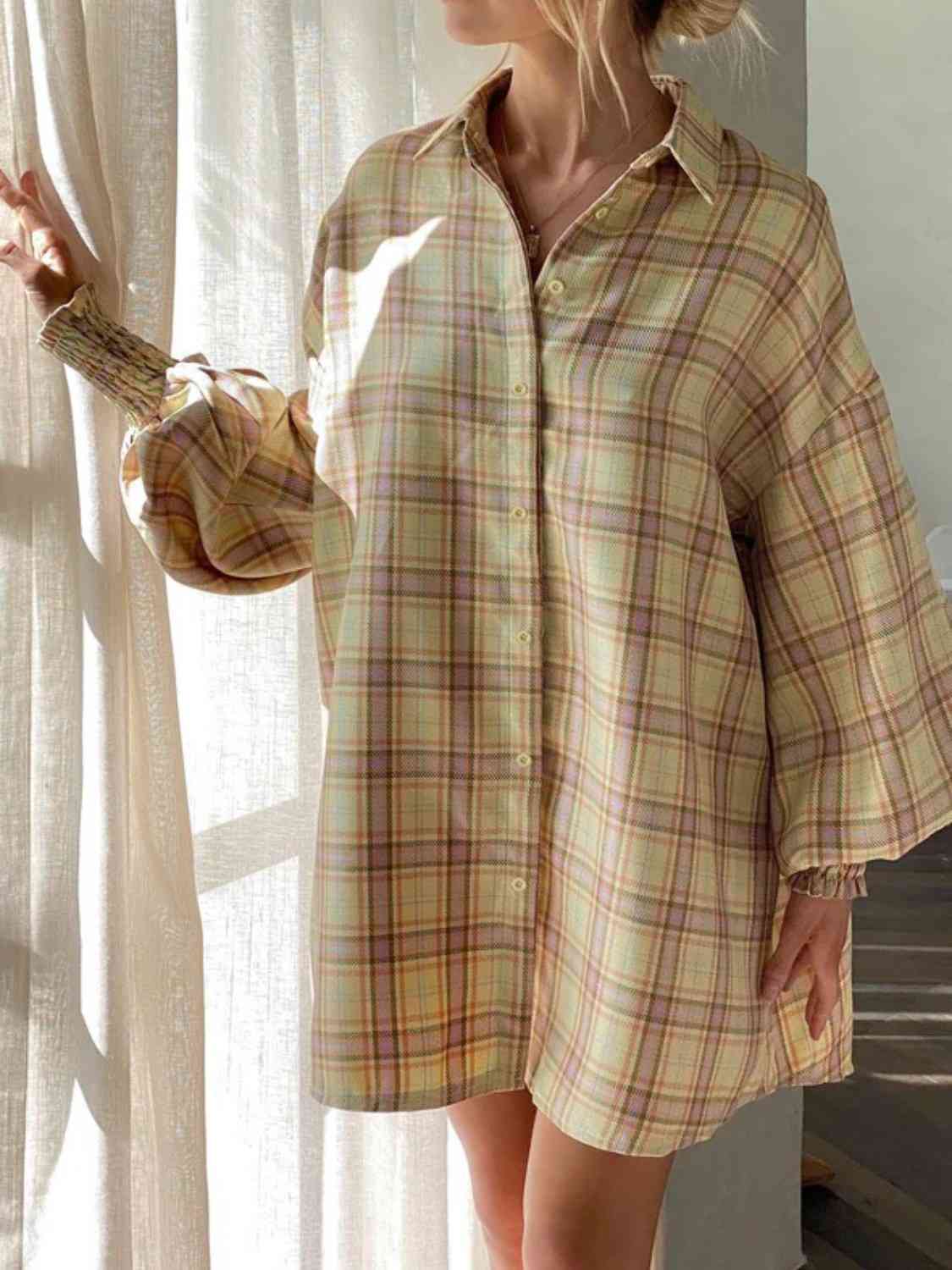 Stylish Checkered Lantern Sleeve Top for Trendy Fashion