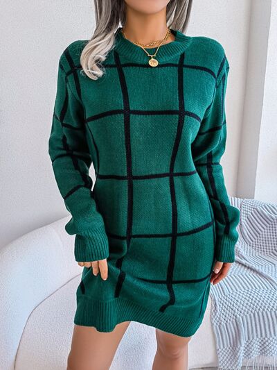 Chic Plaid Knit Sweater Dress with Dropped Shoulders Fashion