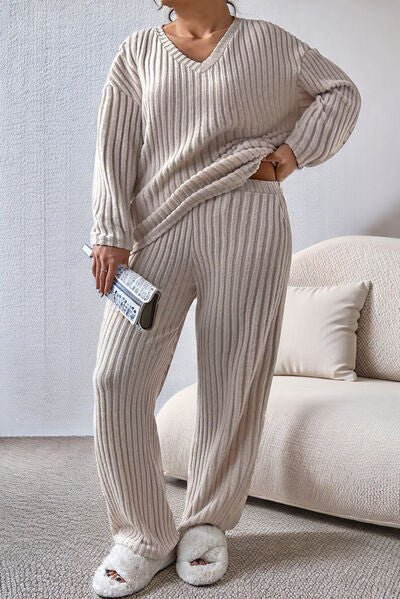 Stylish Plus Size Ribbed V-Neck Lounge Set