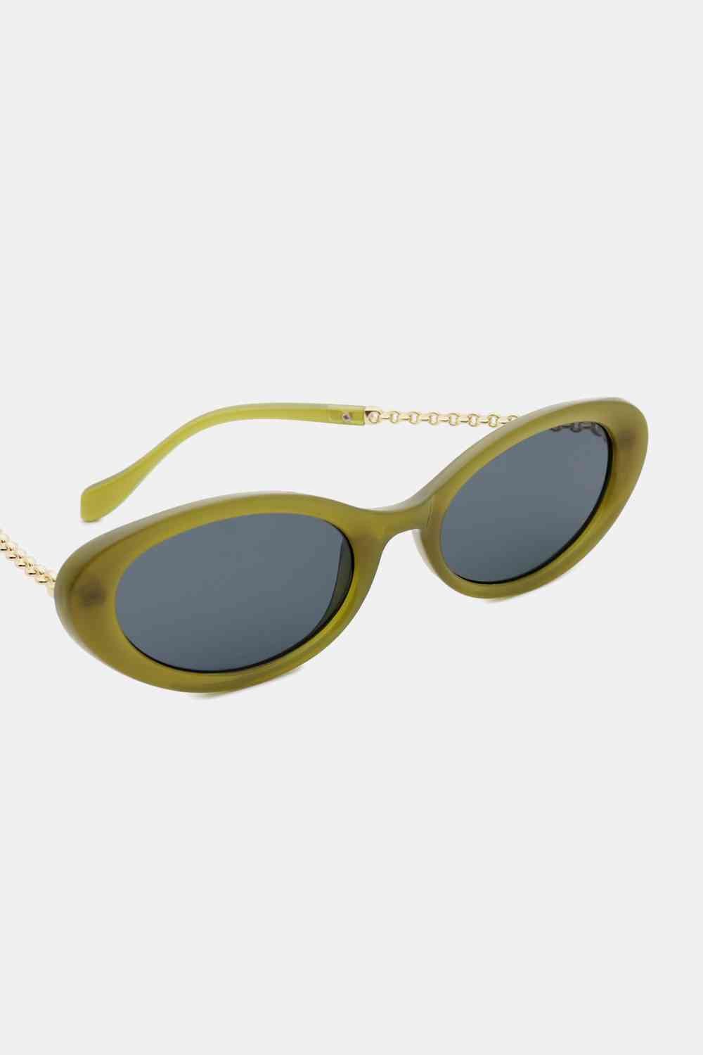 Chic Polycarbonate Cat-Eye Sunglasses with UV Protection