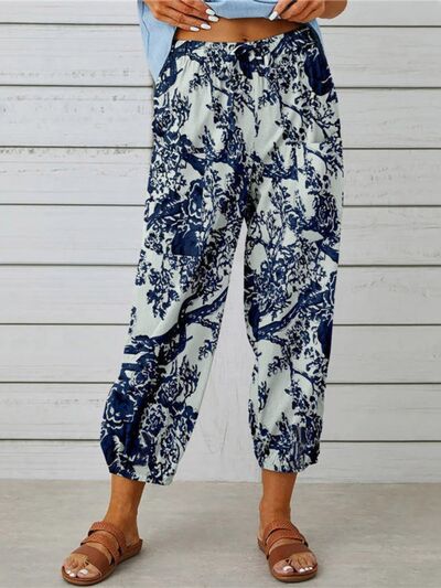 Chic Printed Tie-Detail Cropped Pants