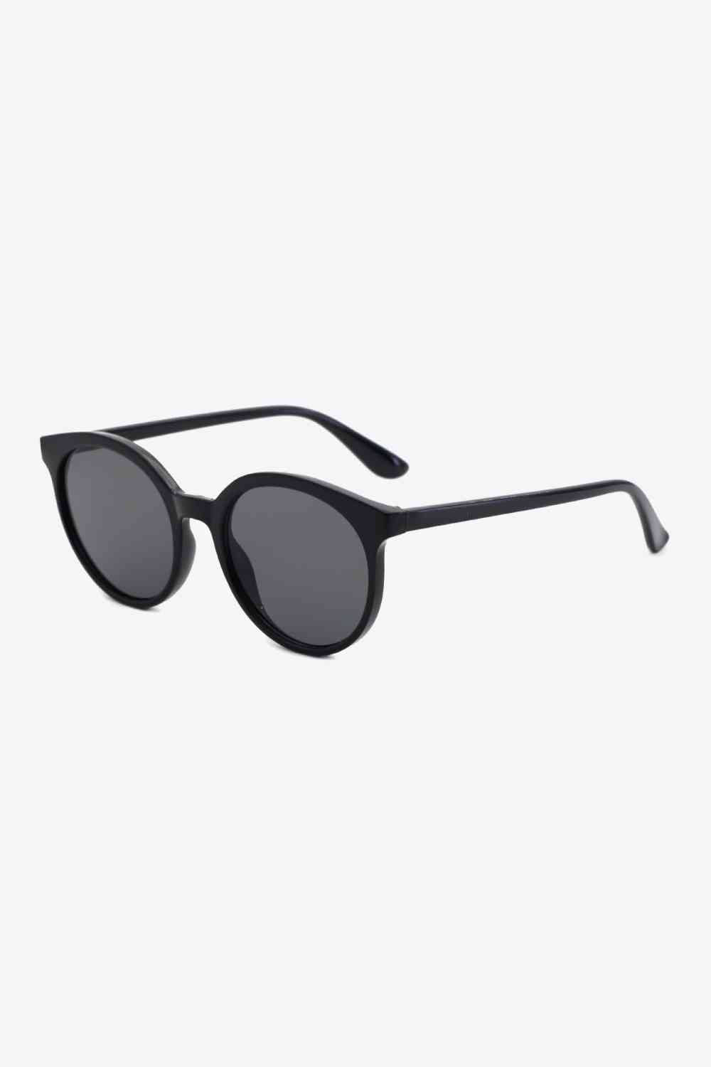 Stylish Round Polycarbonate Frame Sunglasses with UV Protection