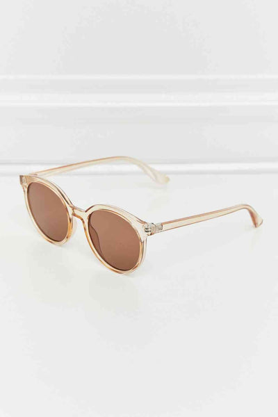 Stylish Round Polycarbonate Frame Sunglasses with UV Protection