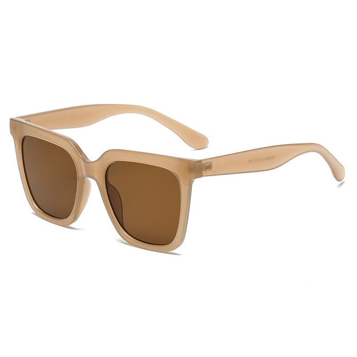 Chic Unisex Large Square Frame Sunglasses for Trendsetters and Holiday Fun