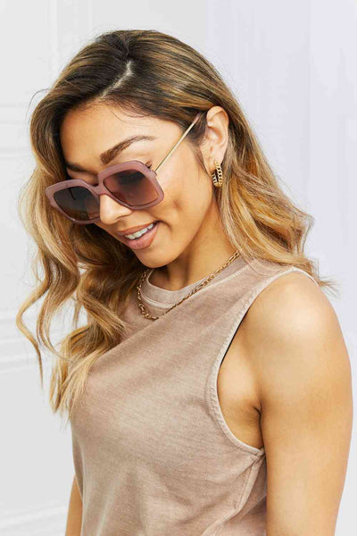 Hybrid Square Sunglasses with Metal-Plastic Temples