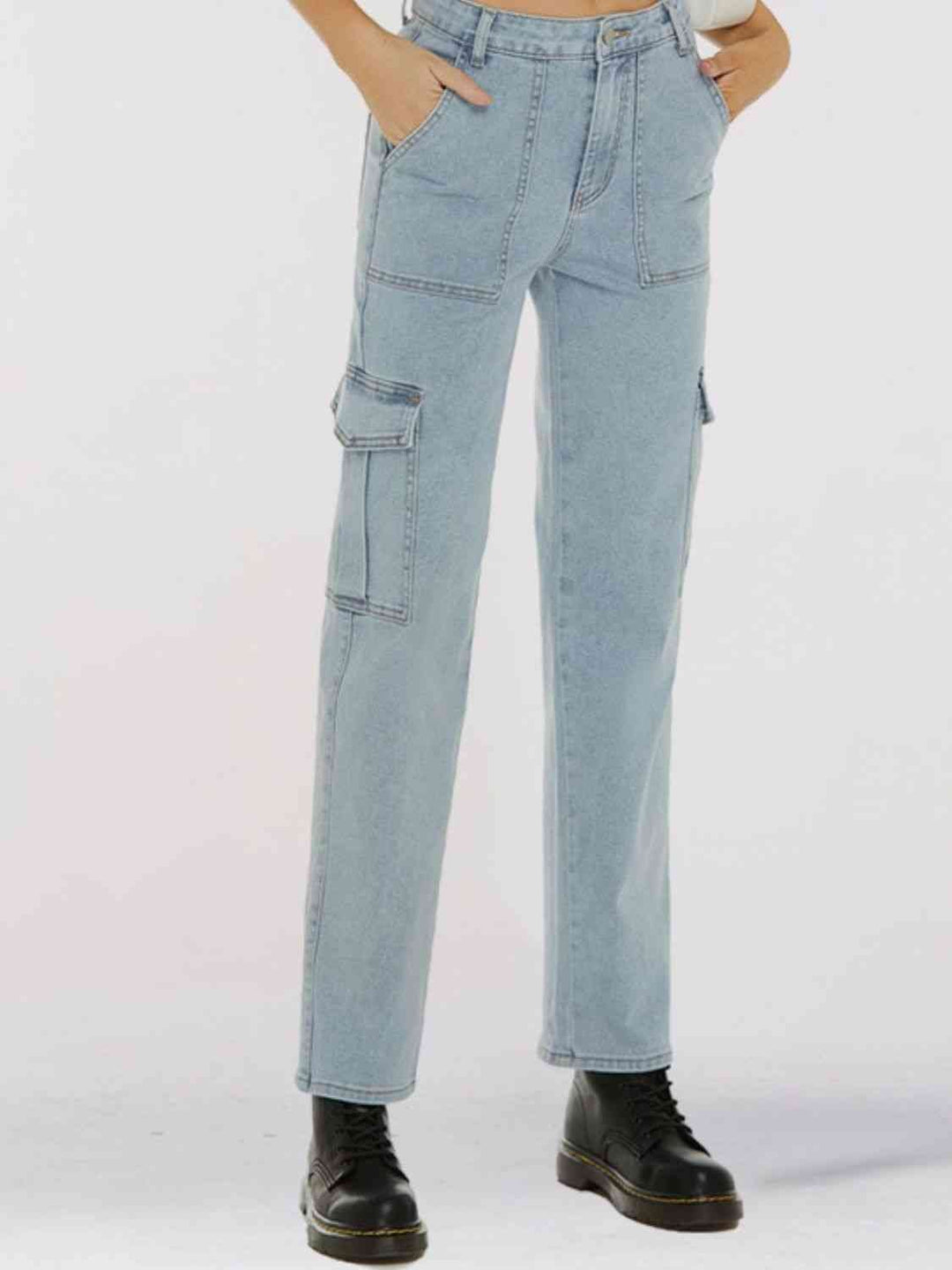 Timeless Straight Leg Denim Jeans with Practical Pockets