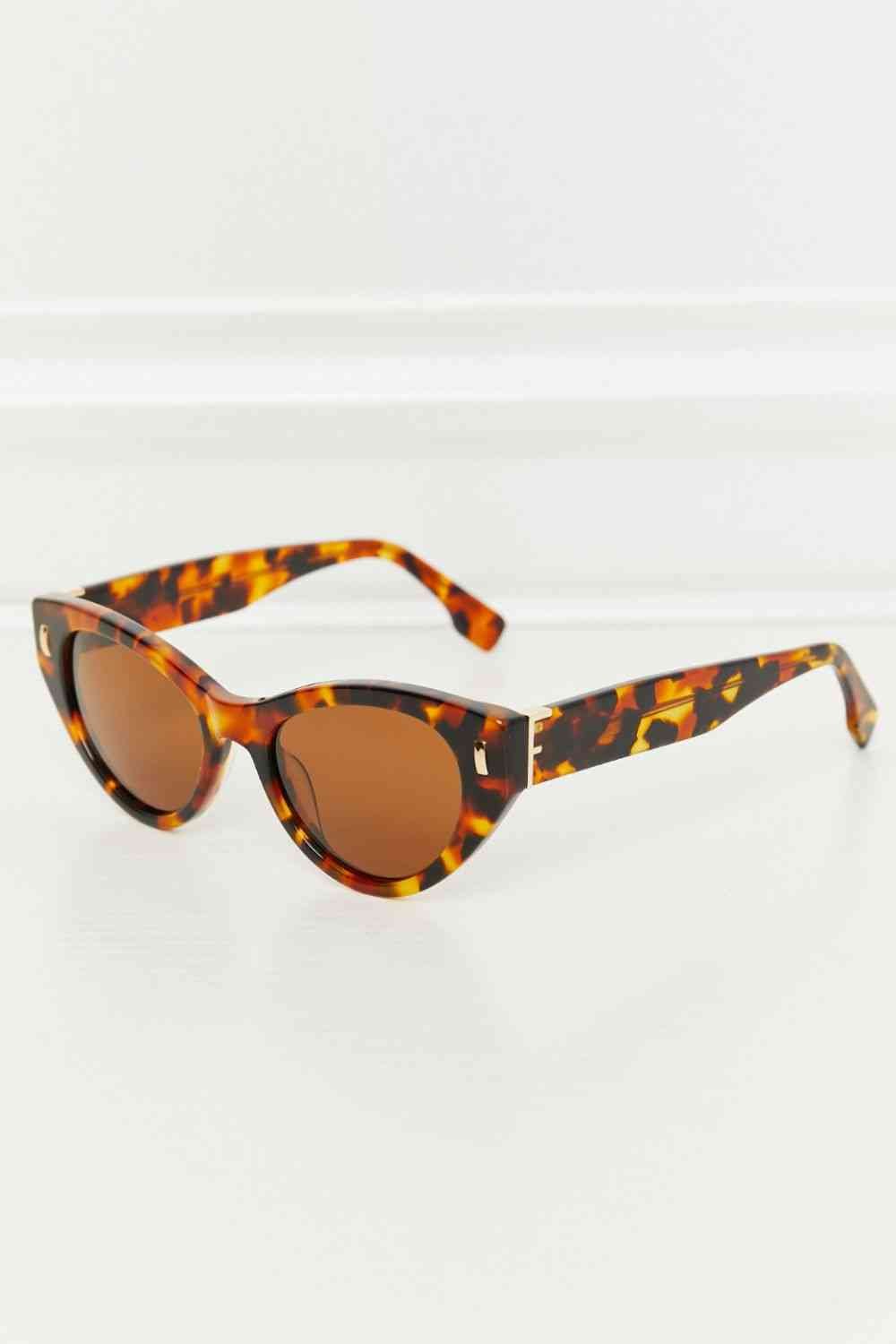 Vintage-Inspired Tortoiseshell Cat Eye Sunglasses