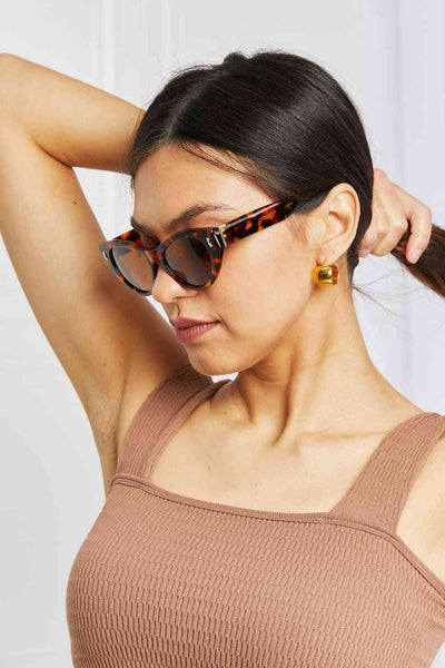 Vintage-Inspired Tortoiseshell Cat Eye Sunglasses