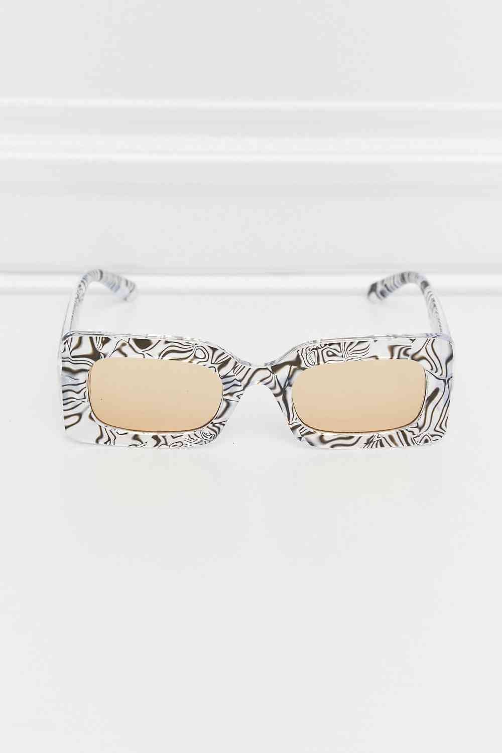 Chic Tortoiseshell Rectangle Sunglasses with UV Protection