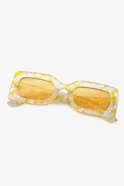 Chic Tortoiseshell Rectangle Sunglasses with UV Protection