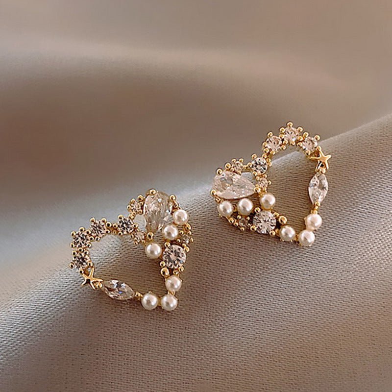 Trendy Love Half Hollow Imitation Pearl Rhinestone Earrings Fashion Lady Earrings