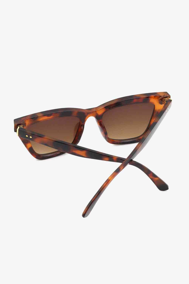 Stylish UV400 Protection Sunglasses with Polycarbonate Frame