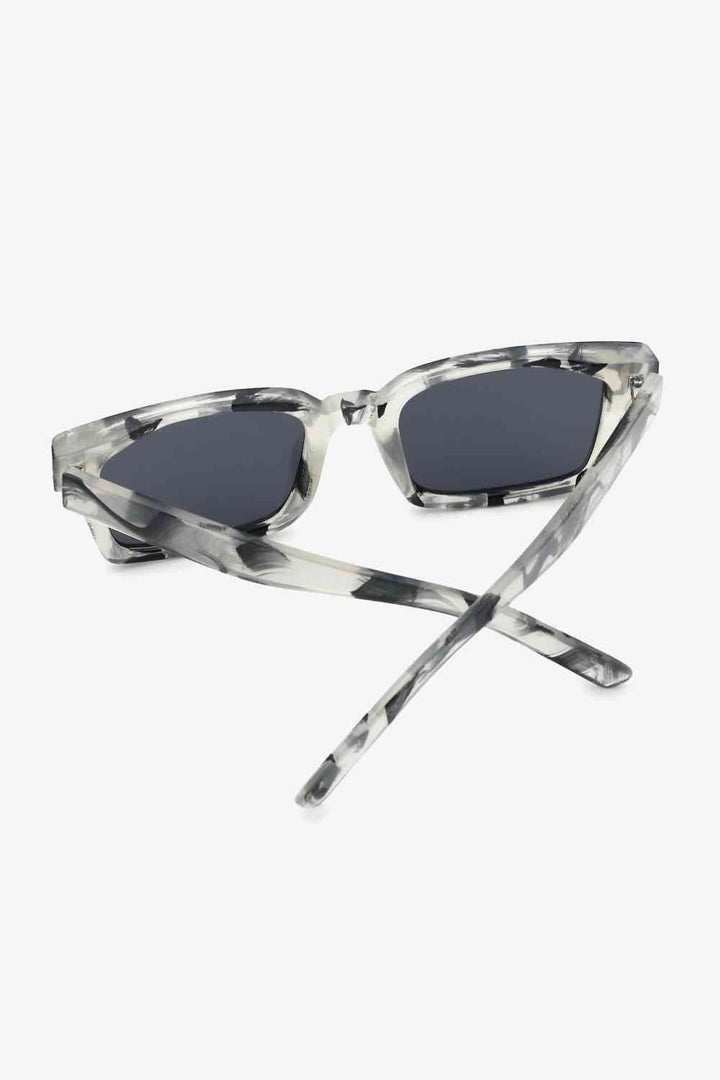 Stylish UV400 Square Sunglasses with Polycarbonate Build