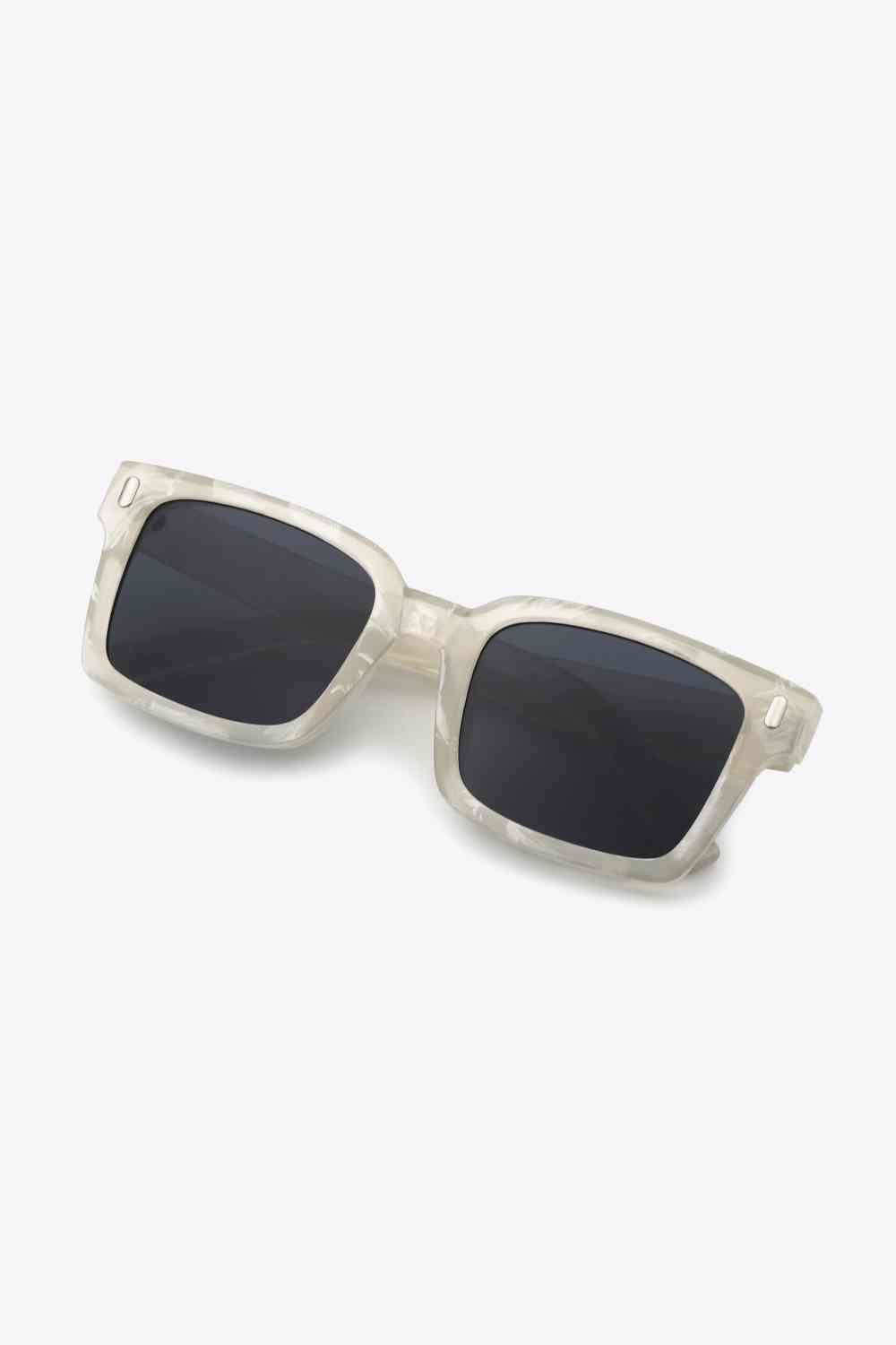 Stylish UV400 Square Sunglasses with Polycarbonate Build