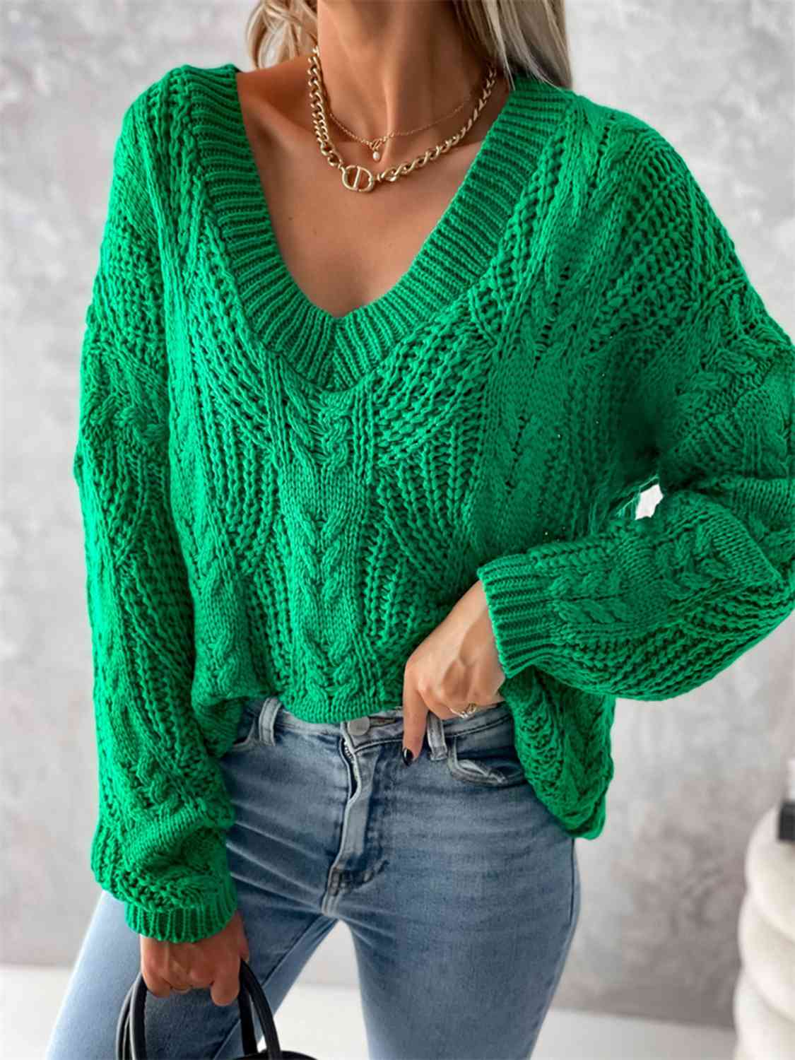 Elegant V-Neck Cable-Knit Sweater with Long Sleeves Fashion