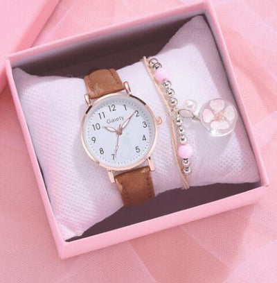 Women Vintage Small Watch With Leather Strap Casual Dress Wristwatch For Office And Everyday Wear
