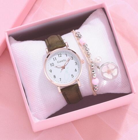 Women Vintage Small Watch With Leather Strap Casual Dress Wristwatch For Office And Everyday Wear