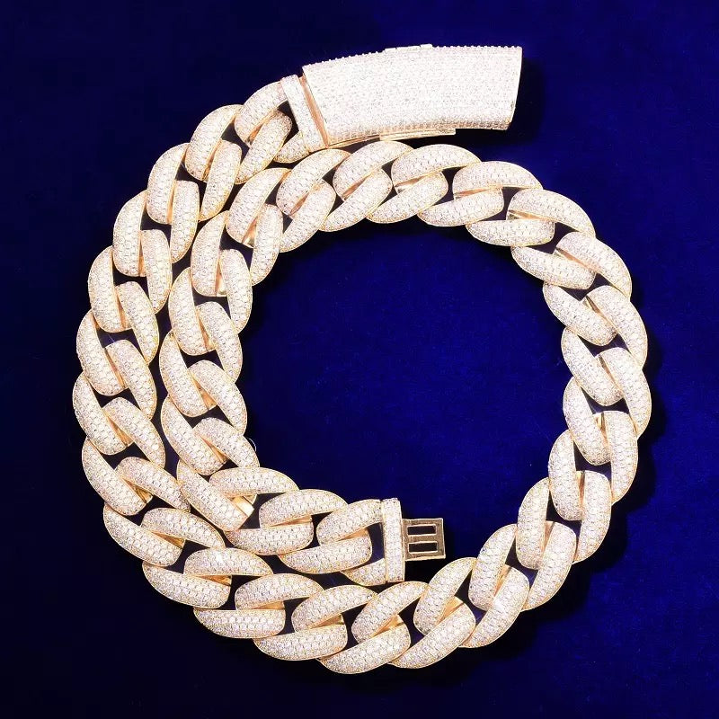 Cuban Link Chain Man Necklace